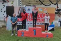 Nisa Angelia Panuntun, saat berada di podium